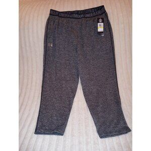 Under Armour Capri Pants Women's Size Medium New with Tags Loose Fit Grey